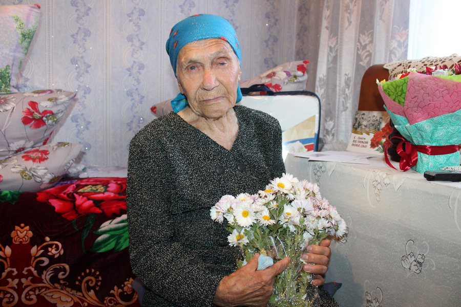 Песня длиною в 90 лет: юбилейный день зятьковореченской долгожительницы