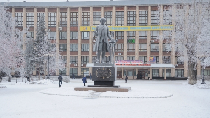 Школьников приглашают на день открытых дверей в Алтайский государственный технический университет