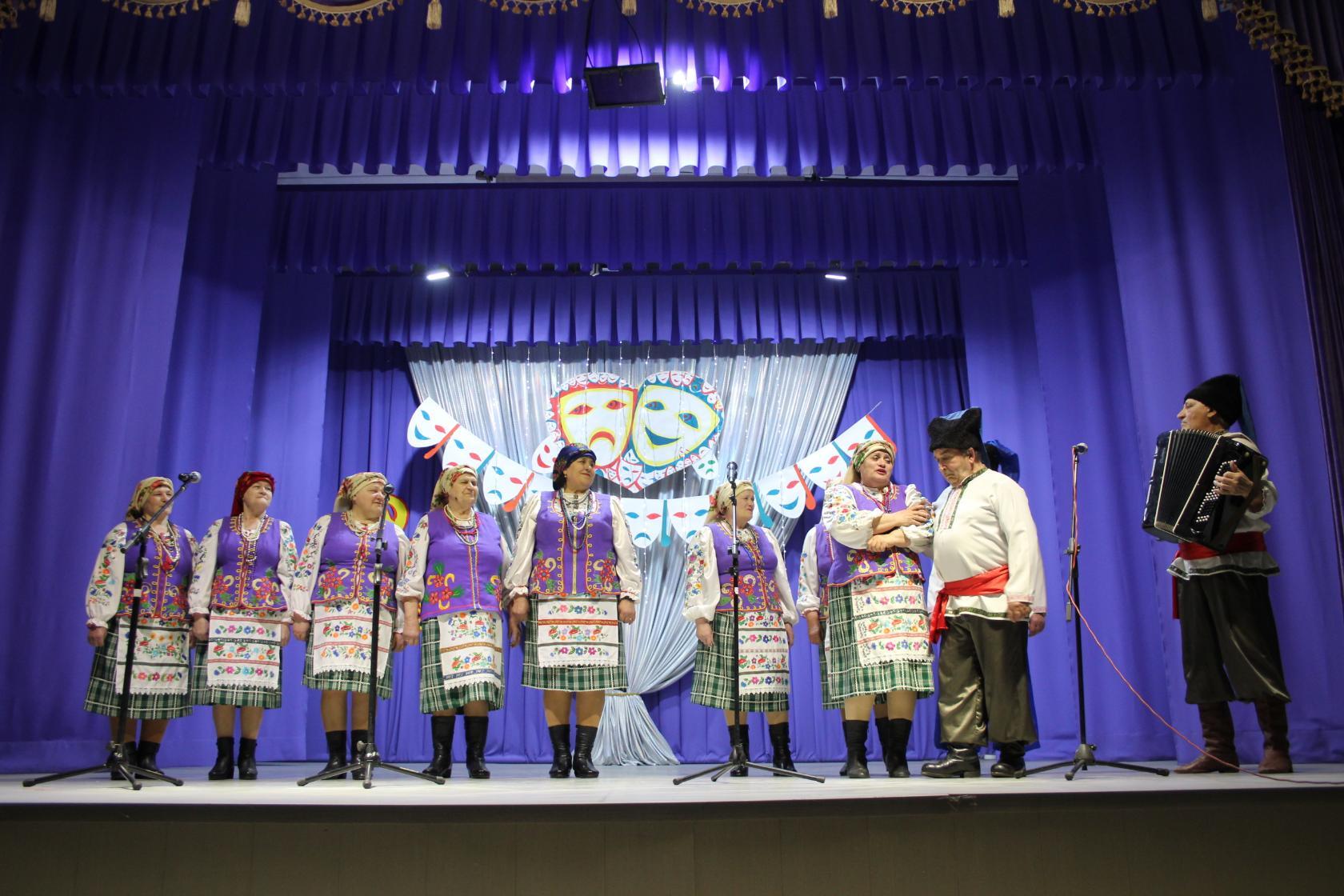 Работники культуры Хабарского района отметили профессиональный праздник большим концертом