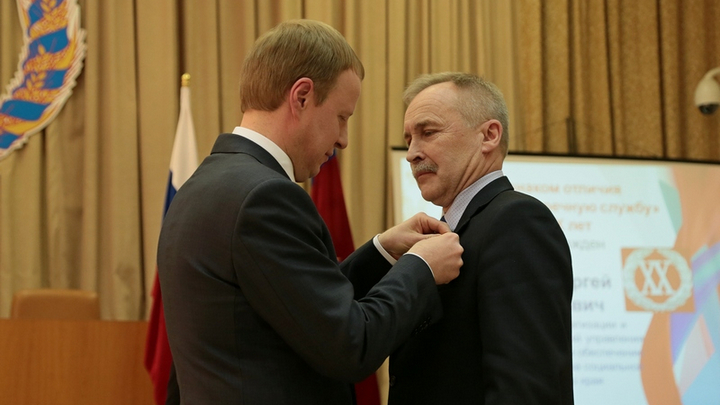 Власти предложили новую награду для жителей Алтайского края