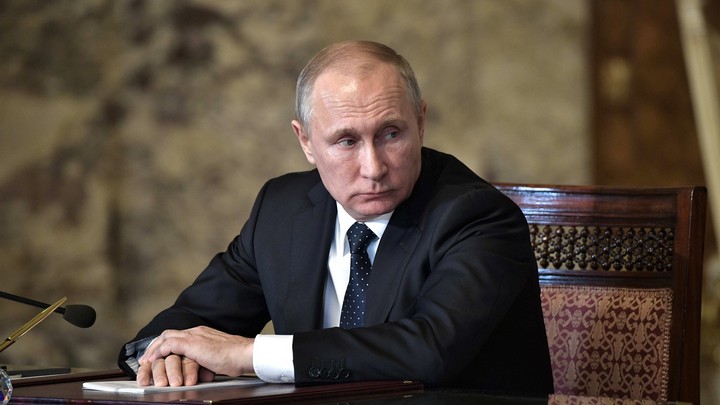 Путин допустил, что дату голосования по поправкам в Конституцию могут изменить Путин допустил, что дату голосования по поправкам в Конституцию могут изменить