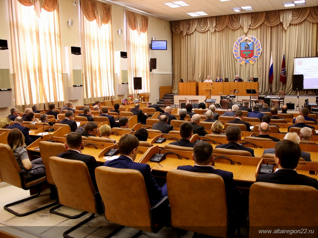 В регионе определили победителя конкурса «Лучший муниципальный служащий Алтайского края» В регионе определили победителя конкурса «Лучший муниципальный служащий Алтайского края»