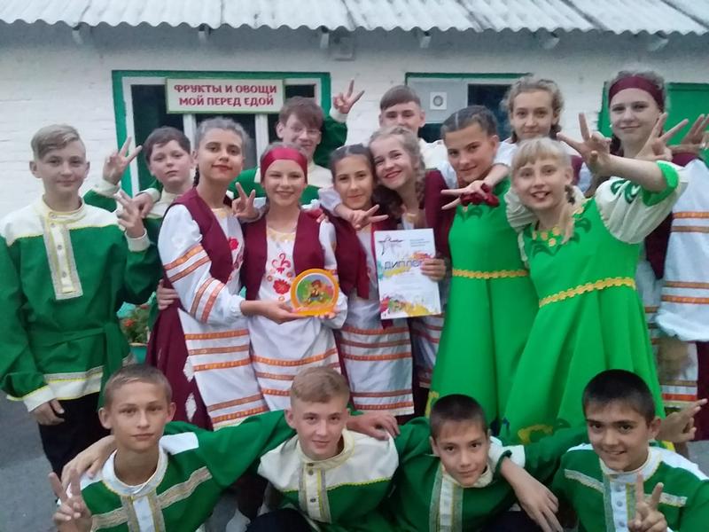 Пять дипломов лауреатов привёз ансамбль танца "Каблучок" хабарской Детской школы искусств с краевого конкурса-фестиваля Пять дипломов лауреатов привёз ансамбль танца "Каблучок" хабарской Детской школы искусств с краевого конкурса-фестиваля