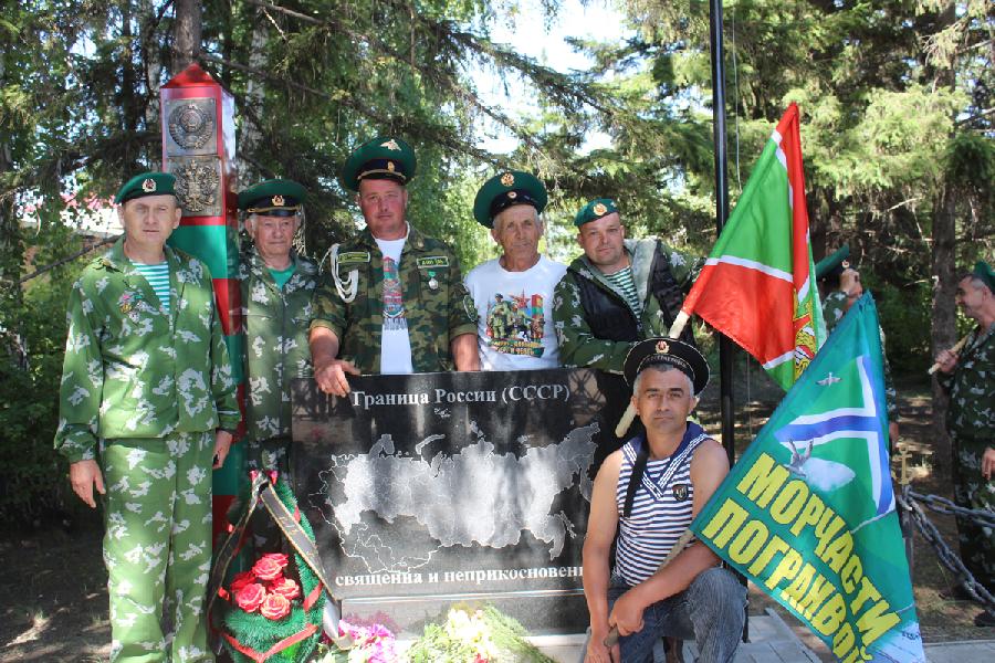 Пограничники Хабарского района отметили свой праздник открытием памятника