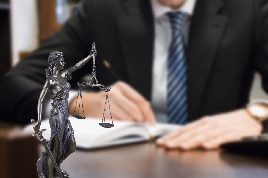 Кто из адвокатов оказывает бесплатную юридическую помощь