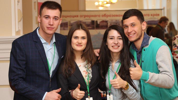Представители Алтайского края могут войти в Совет молодёжи народов России
