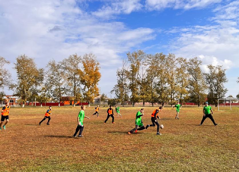 Команда Хабарской СОШ №1 одержала победу в первенстве района по футболу