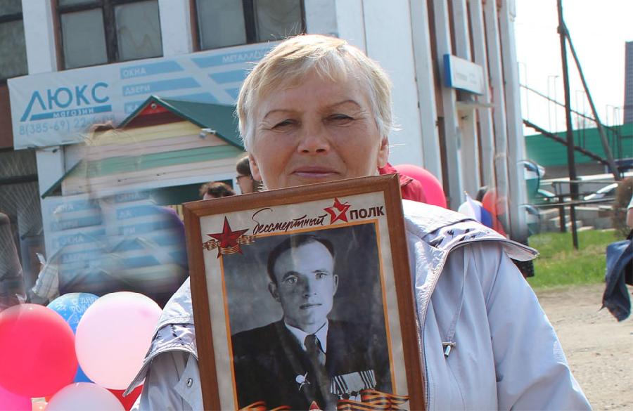 Валентина Георгиевна Гайдар, пенсионерка с. Хабары: Поддерживаю наших солдат от всего материнского сердца