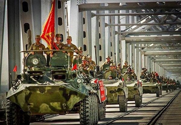 15 февраля 1989 г. завершился вывод войск СССР из Афганистана