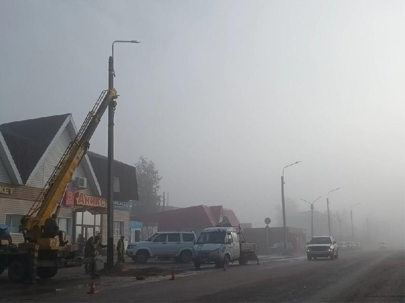 В Хабарах вдоль новой дороги по улице Ленина установили фонари