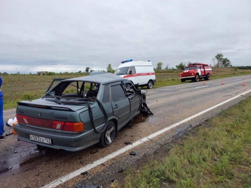 Погиб водитель без прав. Подробности ДТП на встречной полосе в Алтайском крае