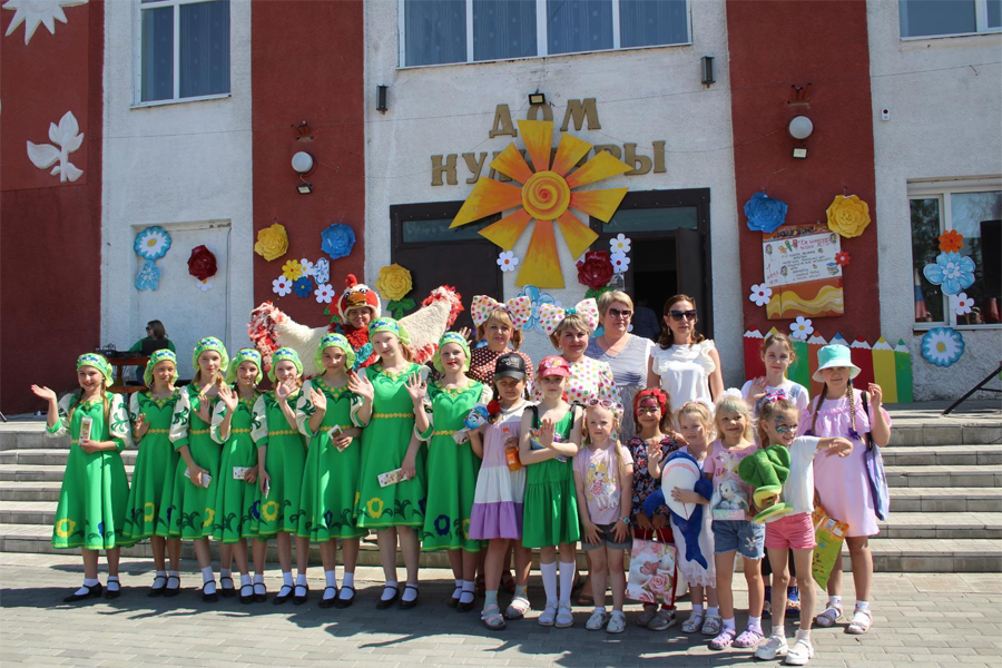 В Хабарах состоялась праздничная программа в честь Дня защиты детей