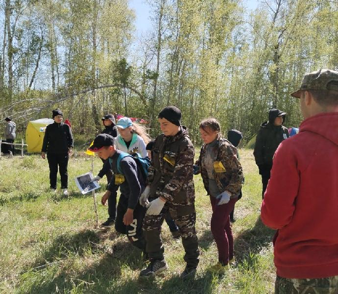 В Свердловском состоялся общешкольный турслёт