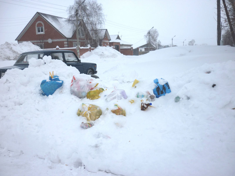 В Хабарах мусорная реформа накрылась снегом