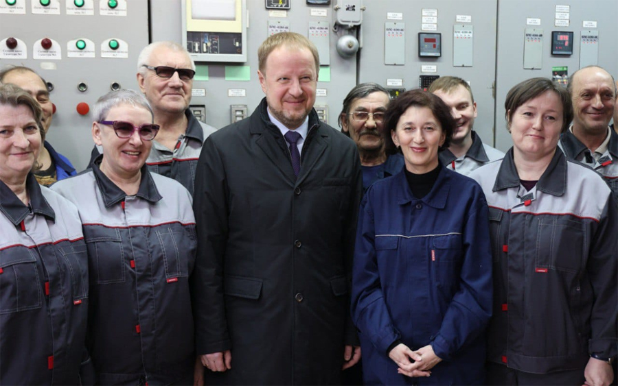 Губернатор Алтайского края Виктор Томенко посетил котельную №1 в Новоалтайске, которую планируют модернизировать в этом году