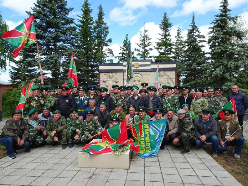 Пограничники Хабарского района отметили свой праздник торжественным митингом