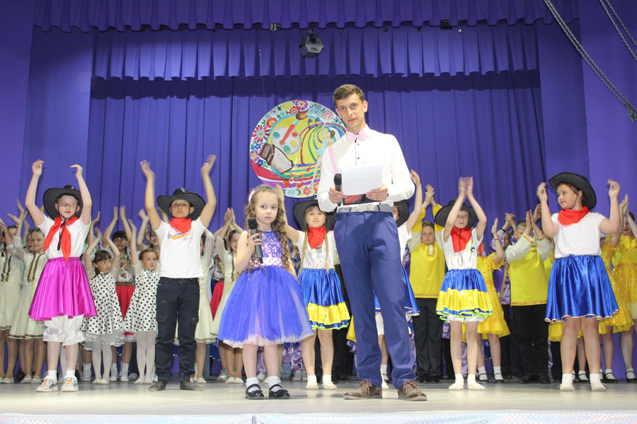 Хабарская Детская школа искусств представила отчётный концерт
