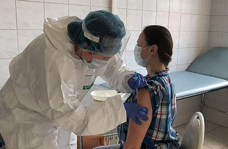 Стало известно, когда в Алтайском крае начнется массовая вакцинация 