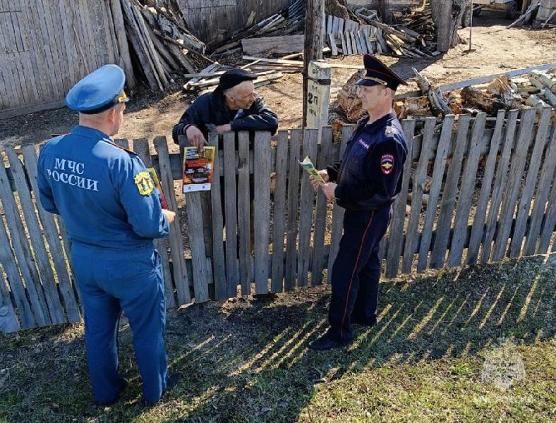 Жителям Алтайского края напоминают: в регионе действует особый противопожарный режим