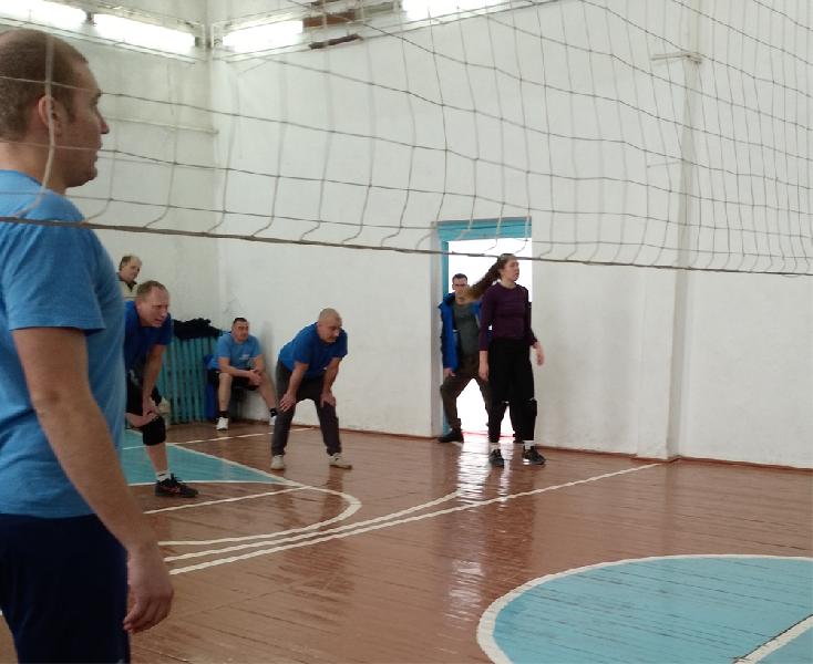 В Коротоякской СОШ состоялся турнир по волейболу памяти В. С. Бурилова и 23 февраля