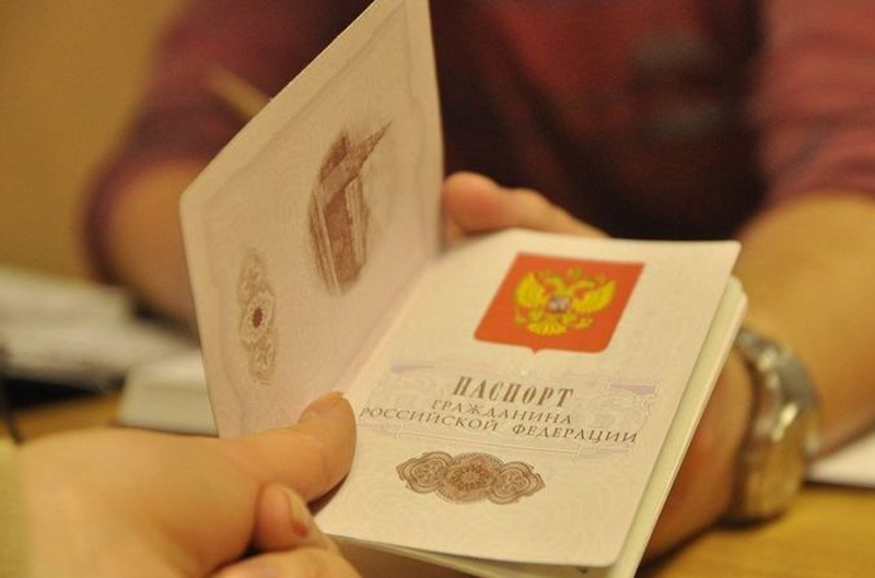 Какие документы необходимы для получения или замены паспорта?