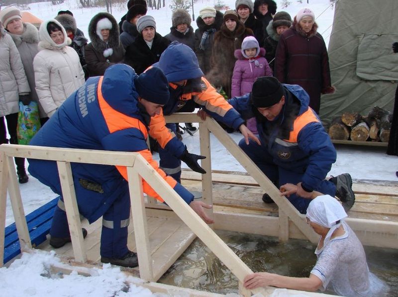 Пусть светлый праздник пройдёт без происшествий