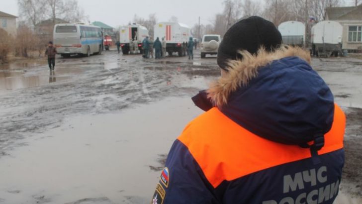 Более полутора тысяч человек задействовано в ликвидации последствий паводка в Алтайском крае