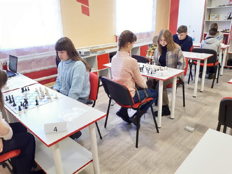 В Хабарах состоялись районные соревнования по шахматам среди учащихся общеобразовательных учреждений