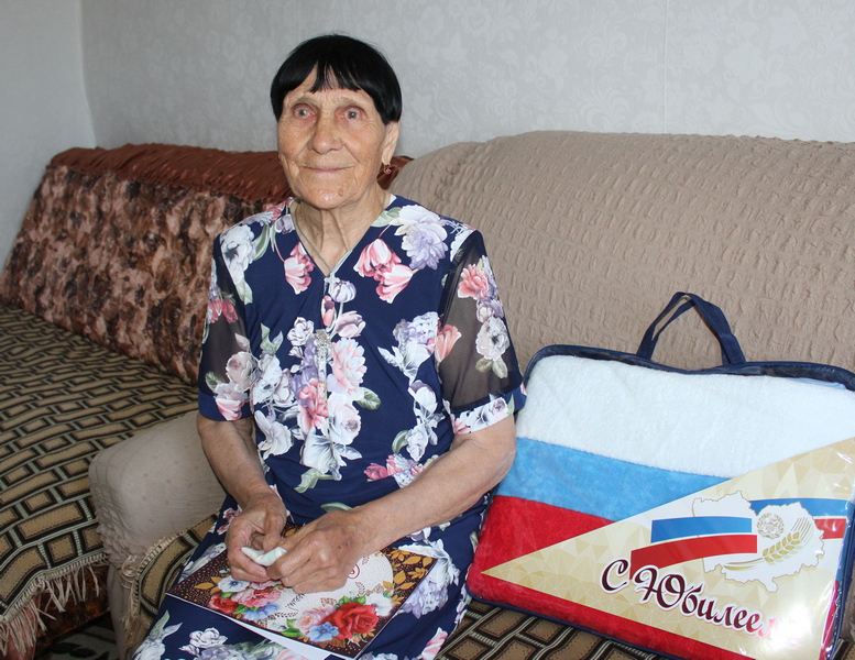 Самой не верится, что 90 лет исполнилось! - сказала хабарская долгожительница, переехавшая в райцентр из Плёсо-Курьи