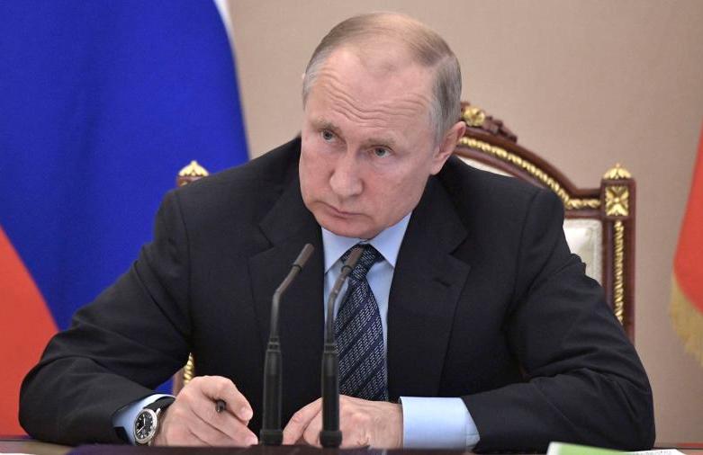Президент России, лидер ОНФ Владимир Путин поручил освободить врачей от уголовной ответственности за неумышленную утрату лекарств