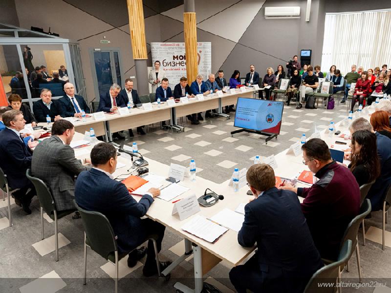 Свыше 16 миллиардов рублей направлено на развитие предпринимательства в Алтайском крае в 2022 году