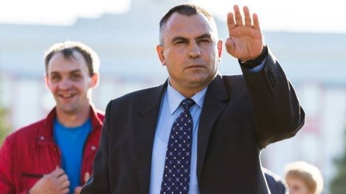 Только пить и курить. Глава сельсовета в Алтайском крае объявил голодовку Только пить и курить. Глава сельсовета в Алтайском крае объявил голодовку