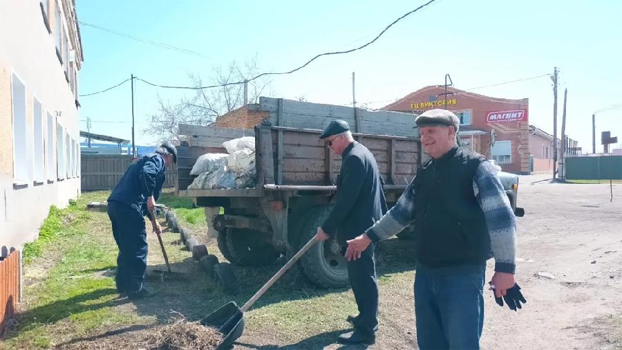 Субботник в Хабарах