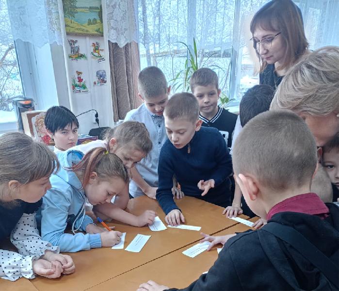 В Хабарской модельной библиотеке юные читатели говорят о самых любимых людях