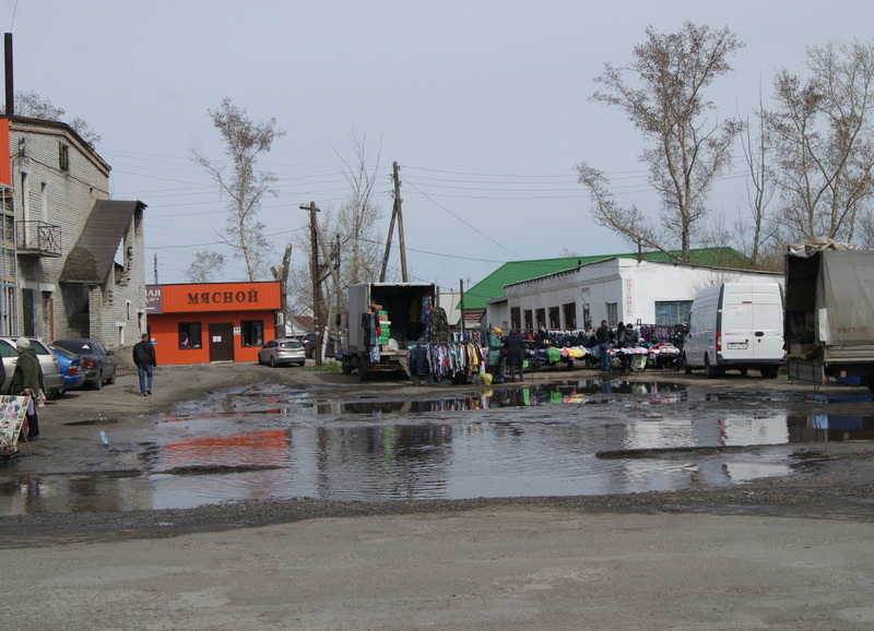 Площадь возле "Юбилейного": в прошлом осталась былая краса…