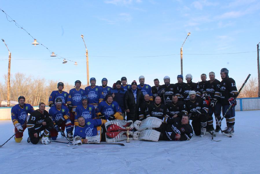 Команда «Сибирь» стала обладательницей Кубка открытия Ночной хоккейной лиги Алтайского края дивизиона «Запад»