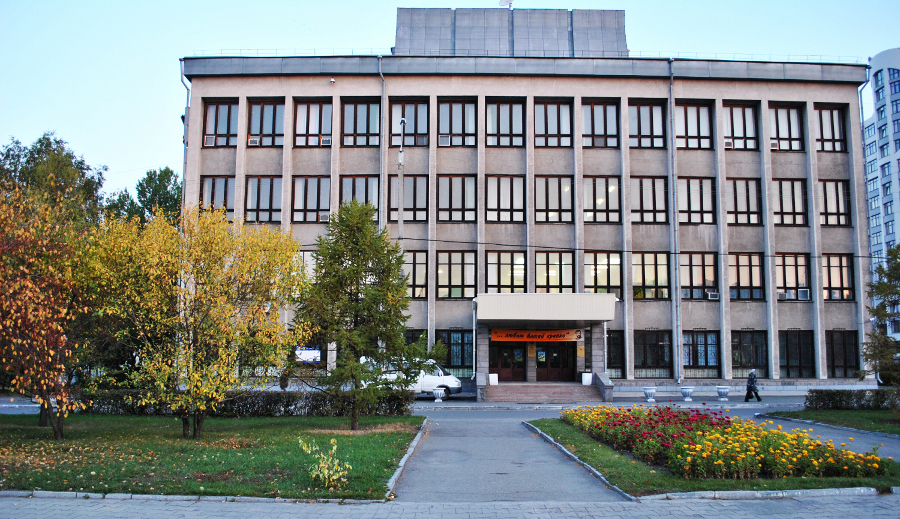 В Алтайской краевой библиотеке презентовали новую книгу лауреата Шукшинской литературной премии