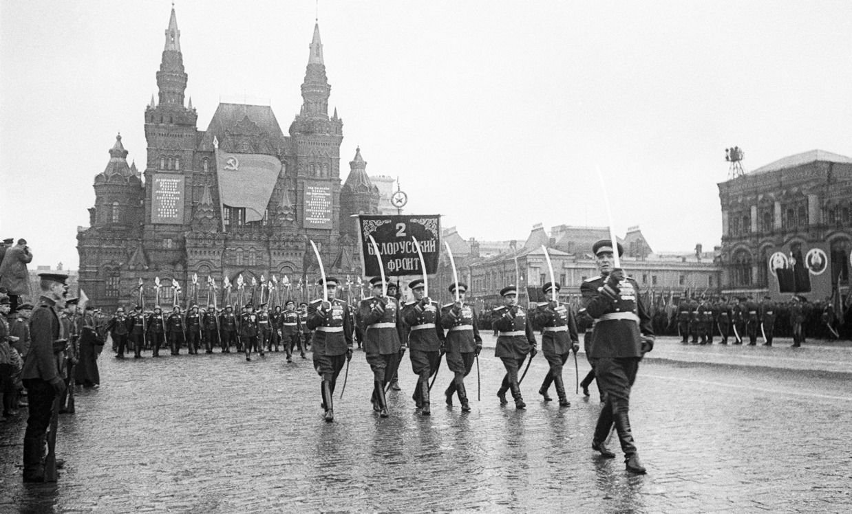 75 лет назад: как прошел первый Парад Победы 1945 года | 23.06.2020 |  Хабары - БезФормата